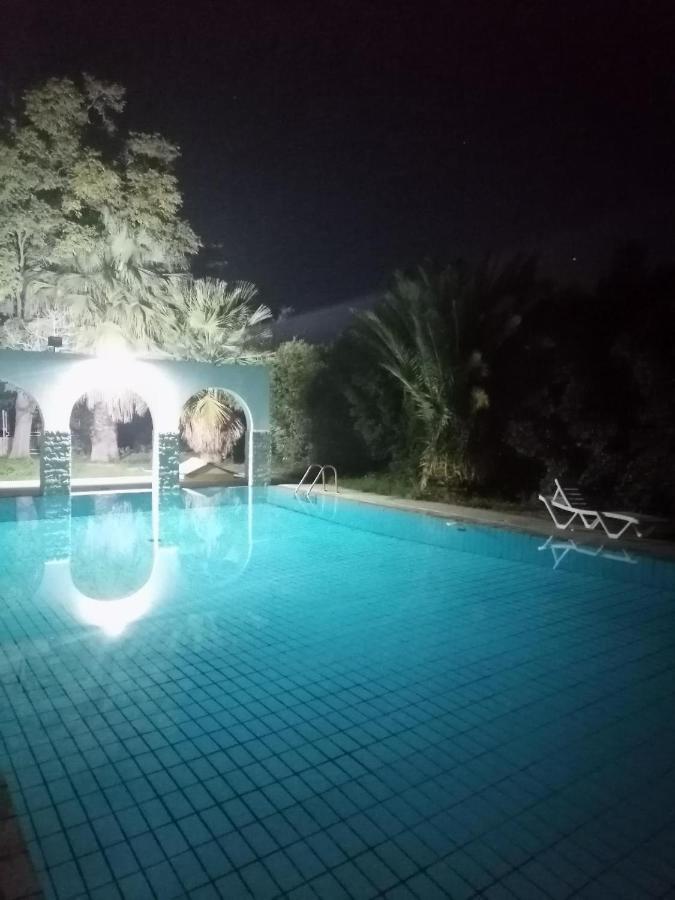 Ευχάριστη Βίλα Στη Χαλκίδα Στην Περιοχή "Αλυκές" 外观 照片